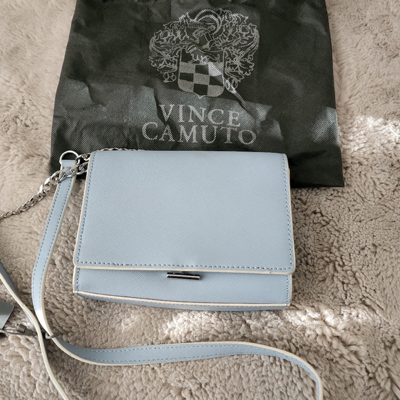 Vince Camuto baby blue cross bag - Picture 4 of 4